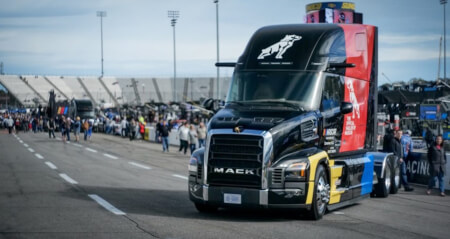 NASCAR, Mack Trucks reach multiyear extension