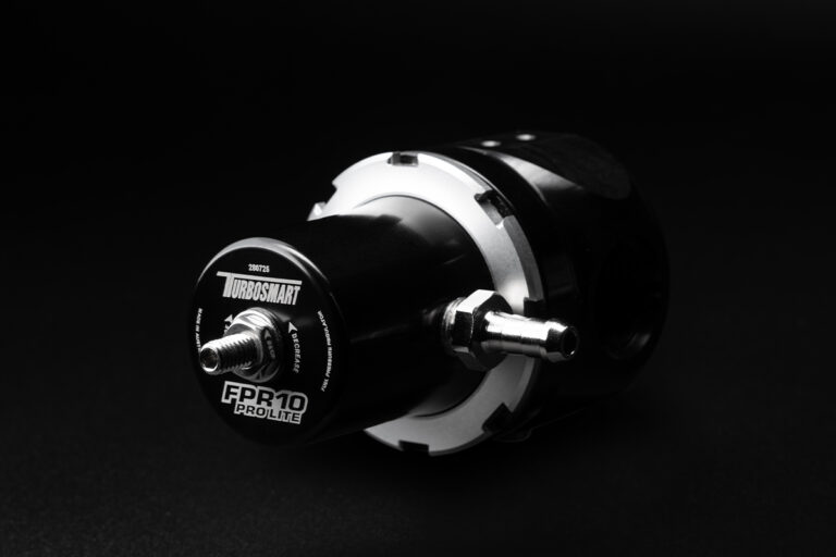 FPR10 Pro-Lite Black – Fuel Pressure Regulator